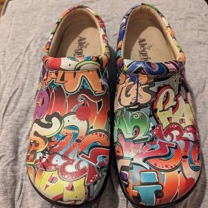 Alegria shoes size 39